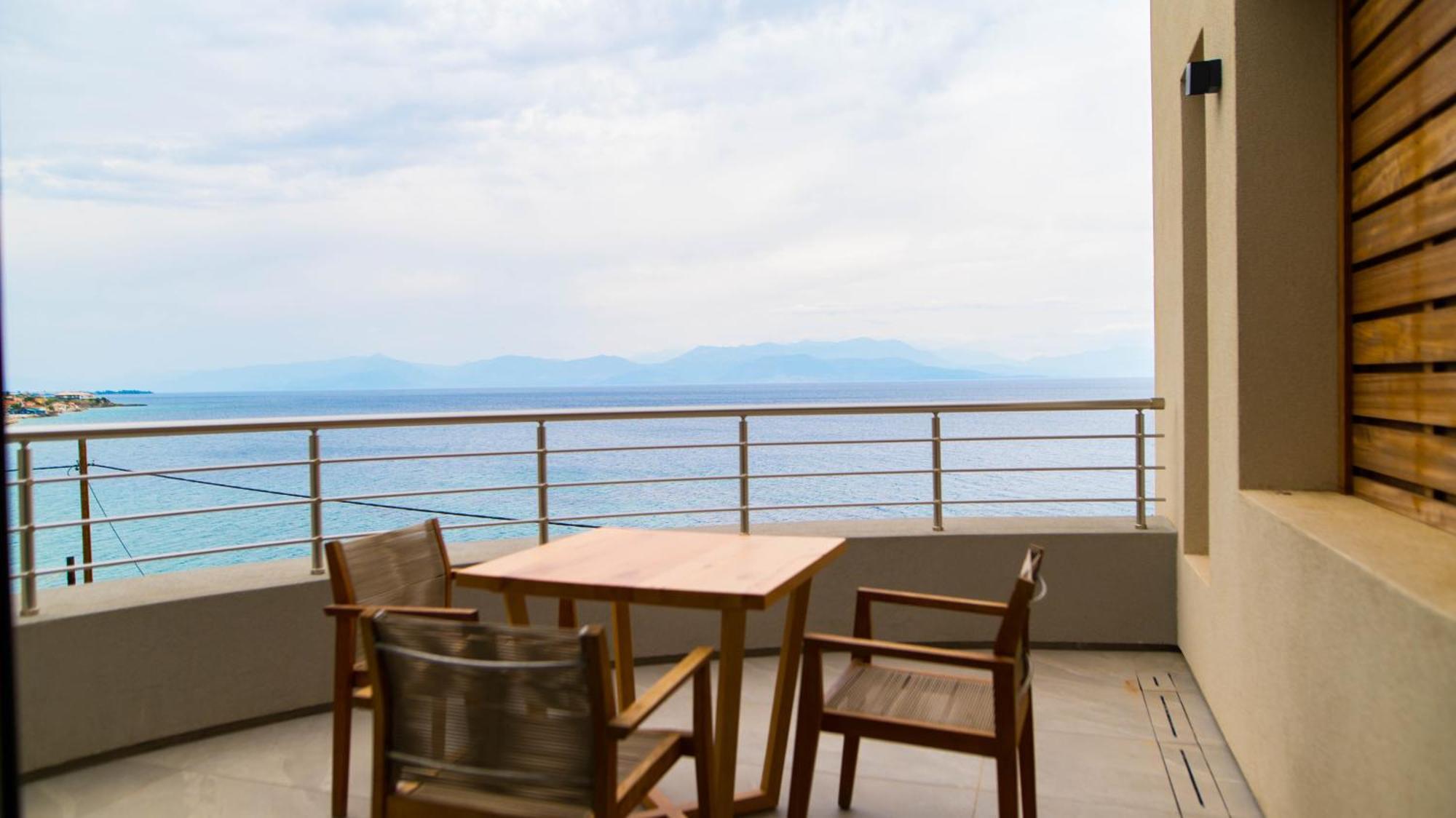 Alissachni Seaside Hotel Дервенион Екстериор снимка