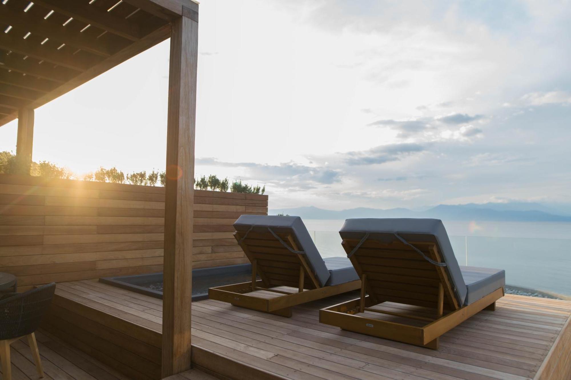 Alissachni Seaside Hotel Дервенион Екстериор снимка